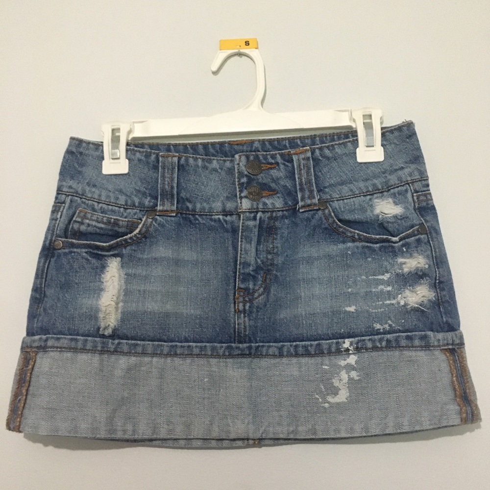 Denim skirt